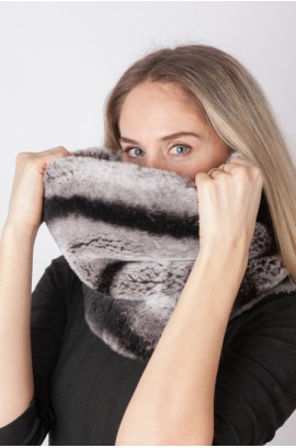 Rex rabbit fur neck warmer - Horizontal effect